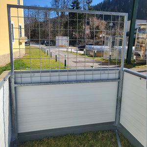 Gurkenrankhilfe am Hochbeet Nahaufnahme